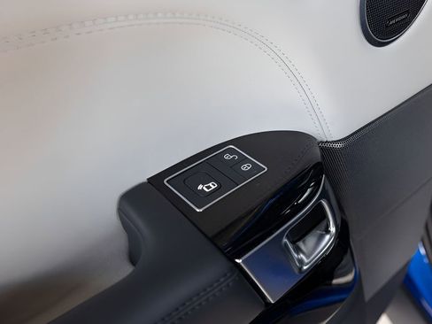 Used 2020 Land Rover Range Rover Sport SVR image 56