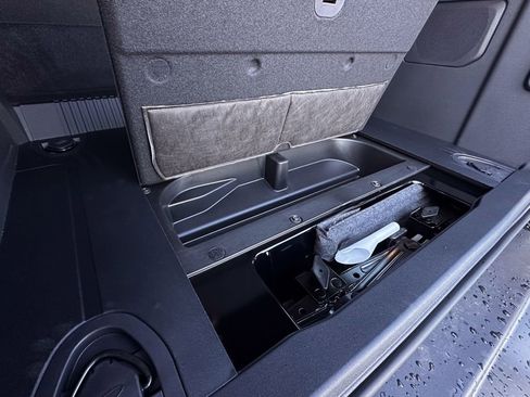 New 2025 Ford Bronco Badlands image 70