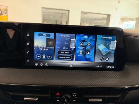 Used 2026 Nissan Kicks SR FWD image 20