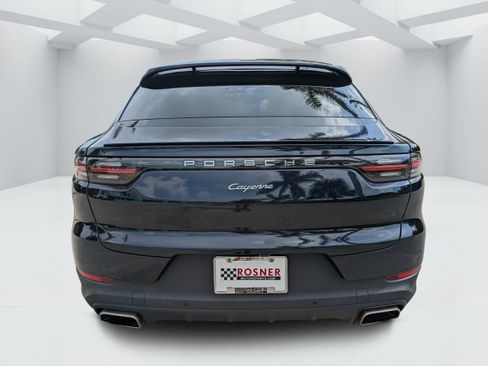 Used 2022 Porsche Cayenne Coupe AWD/4WD image 4
