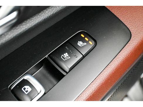 Used 2024 Kia Telluride SX Prestige AWD/4WD image 32