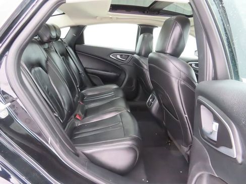 Used 2016 Chrysler 200 C w/ Quick Order Package 26P image 29