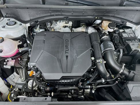 Used 2025 Hyundai Santa Fe SEL image 34