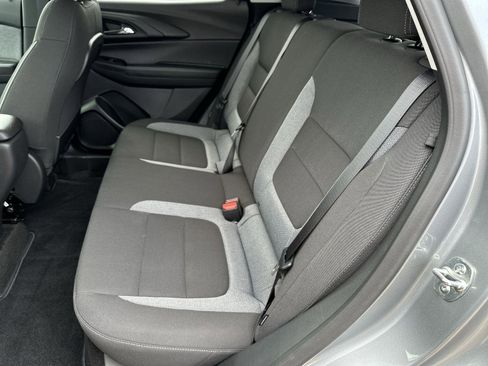 Certified 2024 Chevrolet TrailBlazer LT w/ Driver Confidence Package image 25