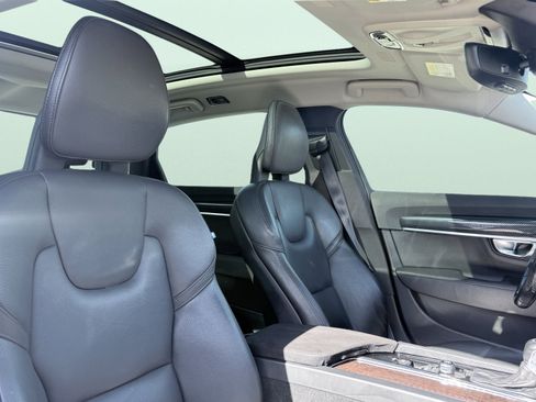 Used 2018 Volvo S90 T5 Momentum w/ Convenience Package image 27