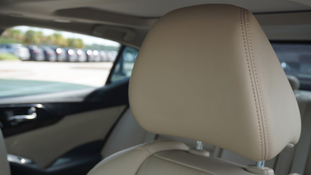Used 2016 Nissan Maxima Platinum FWD image 25