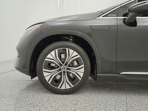 Certified 2023 Mercedes-Benz EQE 350+ SUV w/ Exclusive Trim Package image 17
