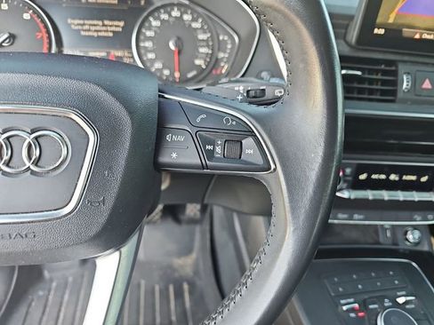 Used 2019 Audi Q5 2.0T Premium w/ Convenience Package image 16