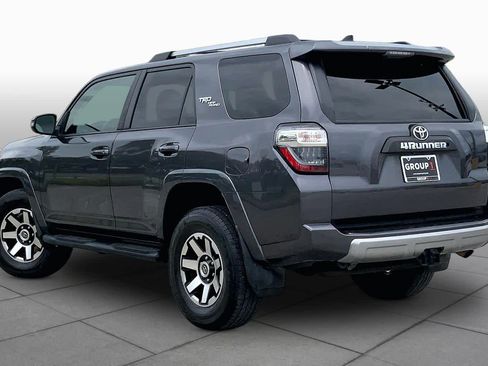 Used 2017 Toyota 4Runner TRD Off-Road Premium AWD/4WD image 12
