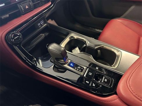 Certified 2022 Lexus NX 350h AWD image 35