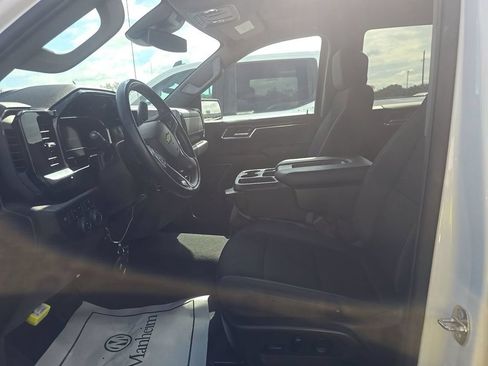 Certified 2024 Chevrolet Silverado 1500 LT w/ Z71 Off-Road Package AWD/4WD image 35
