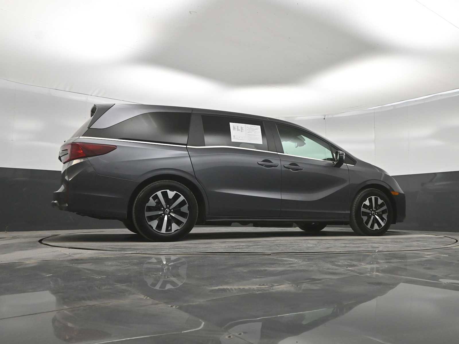 Used 2025 Honda Odyssey EX-L image 40