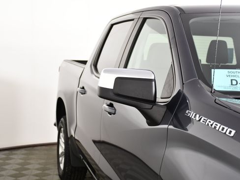 Used 2022 Chevrolet Silverado 1500 LT AWD/4WD image 14