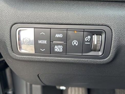 Used 2025 GMC Terrain Elevation image 30