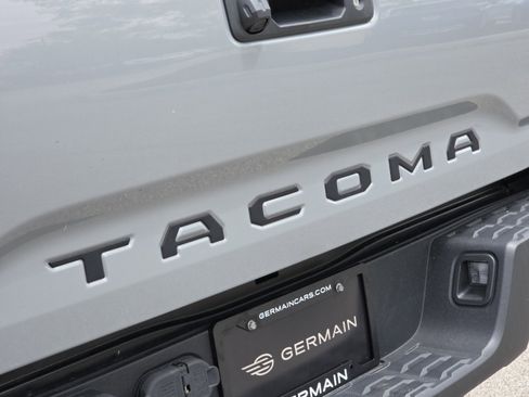 Used 2021 Toyota Tacoma TRD Off-Road AWD/4WD image 16