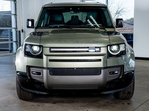 Used 2021 Land Rover Defender 110 X-Dynamic HSE image 3