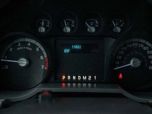 Used 2015 Ford F250 XLT w/ Advanced Security Group image 12