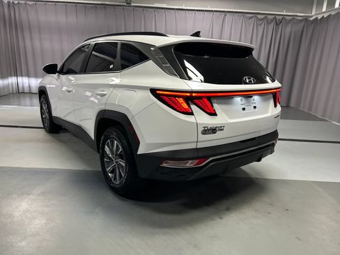 Used 2022 Hyundai Tucson Blue AWD/4WD image 5