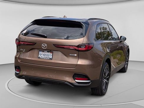 Certified 2025 MAZDA CX-70 Plug-In Hybrid w/ Premium Plus AWD/4WD image 13
