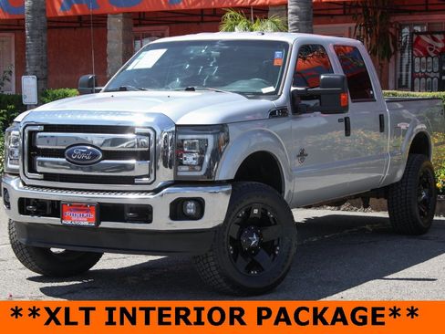 Used 2014 Ford F250 XLT w/ XLT Interior Package image 4