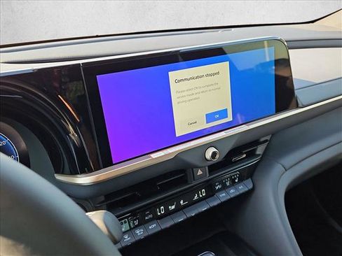 Used 2026 Toyota Crown Limited w/ Advanced Technology Package image 12