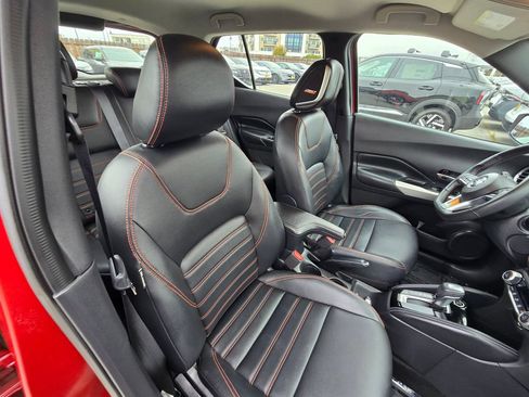 Used 2020 Nissan Kicks SR w/ SR Premium Package FWD image 9