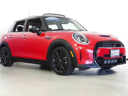 Used 2023 MINI Cooper S FWD image 4