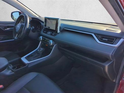 Used 2023 Toyota RAV4 XLE Premium image 24