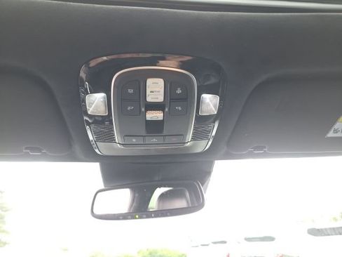 Used 2020 Hyundai Palisade Limited image 19