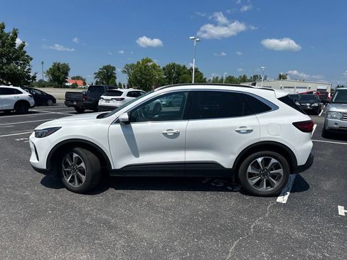 Used 2023 Ford Escape Platinum AWD/4WD image 7