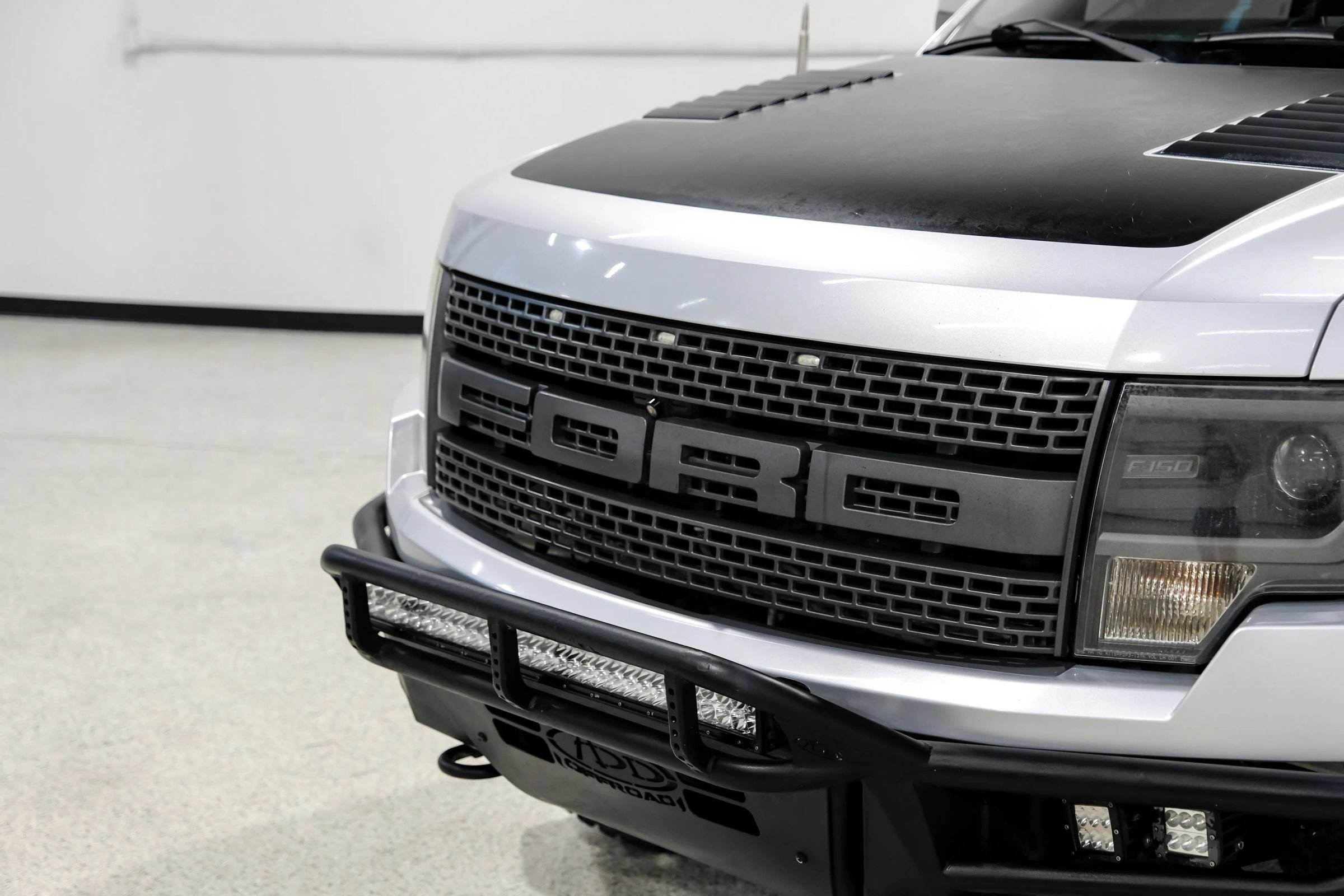 Used 2014 Ford F150 Raptor w/ Equipment Group 801A Luxury AWD/4WD image 53