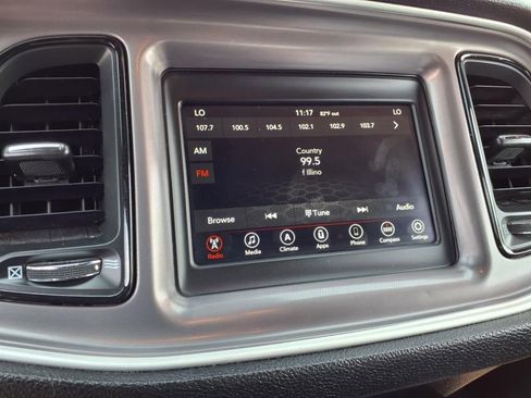 Used 2022 Dodge Challenger GT image 31