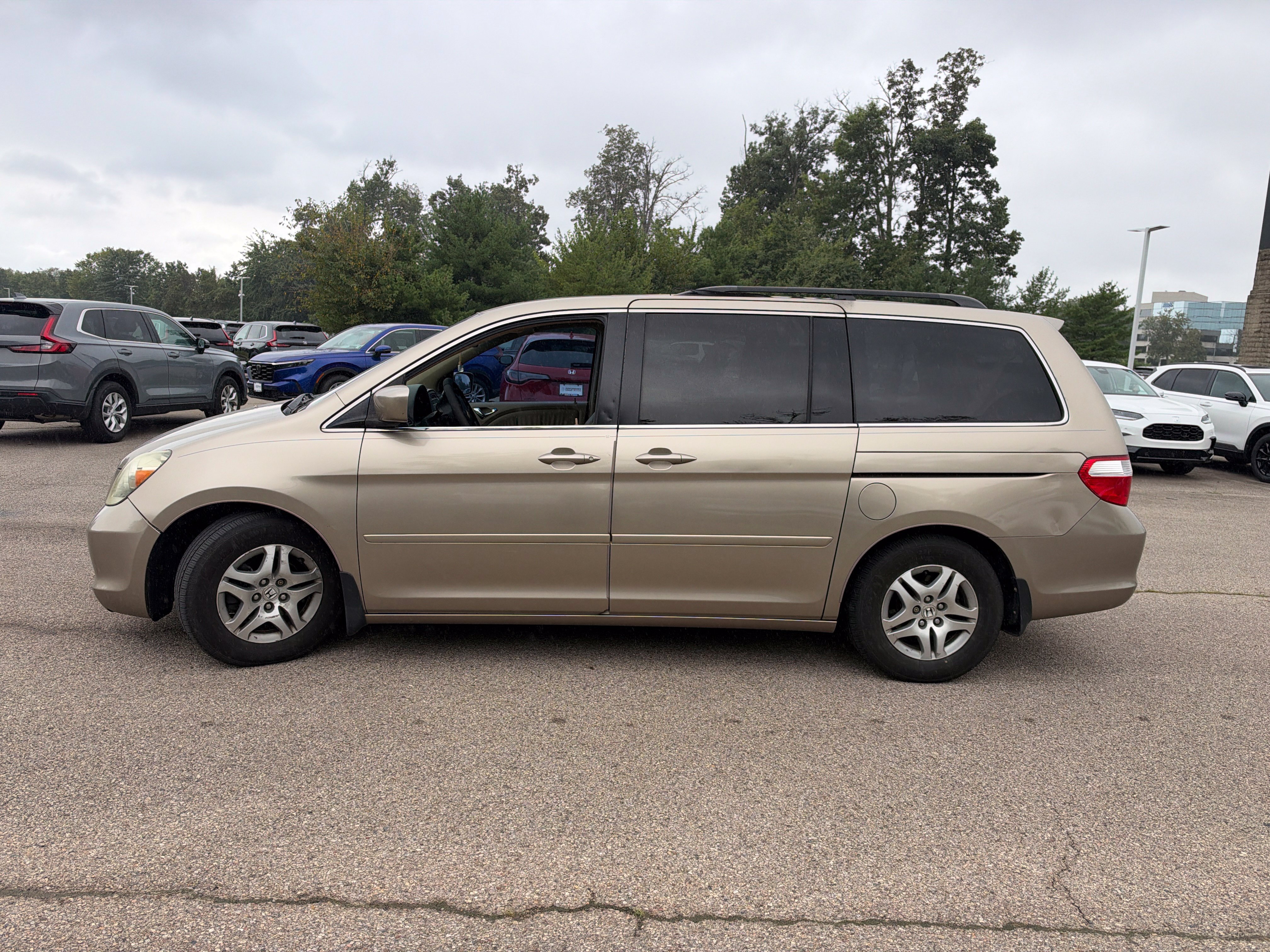 Used 2005 Honda Odyssey EX-L image 3