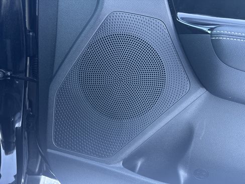 Used 2019 Kia Niro EX image 16