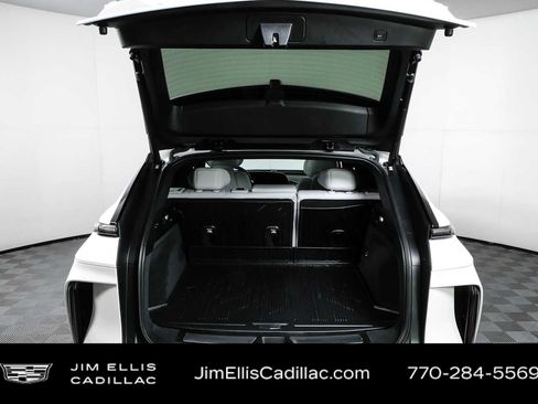 Used 2024 Cadillac Lyriq Sport RWD image 30