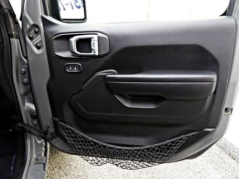Used 2020 Jeep Wrangler Unlimited Sport S AWD/4WD image 12
