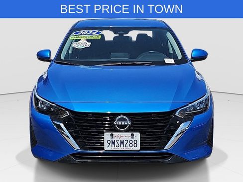 Used 2024 Nissan Sentra SV FWD image 2