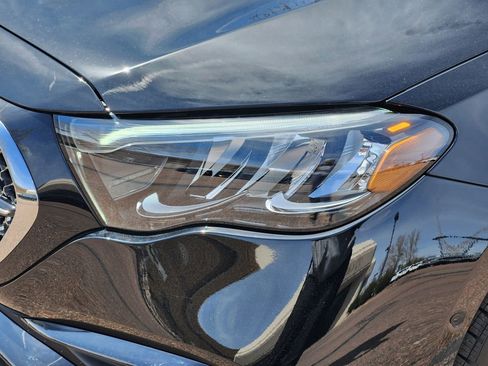 New 2025 Mercedes-Benz E 350 4MATIC Sedan image 8