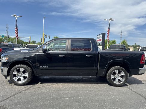 Used 2019 RAM 1500 Laramie AWD/4WD image 4