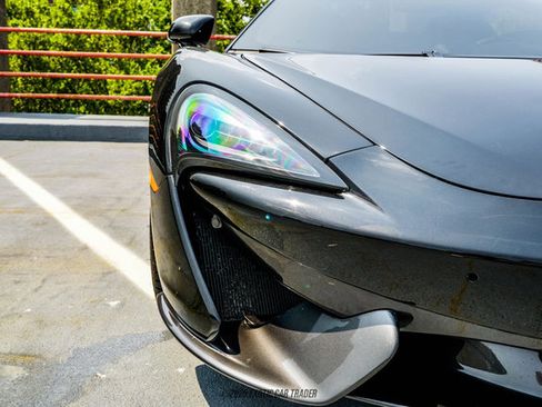 Used 2019 McLaren 570S Spider image 54