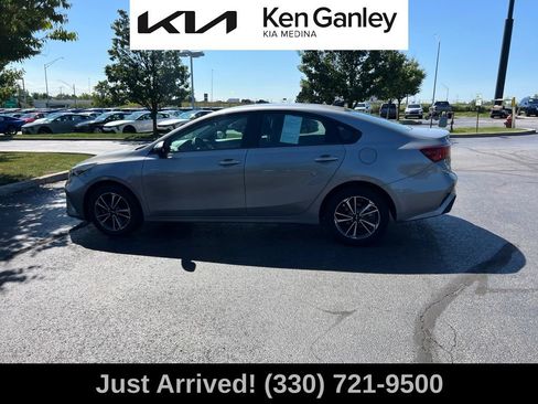 Certified 2024 Kia Forte LXS w/ LXS Technology Package FWD image 8