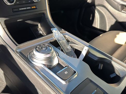 Used 2022 Ford Edge SEL w/ Convenience Package image 25