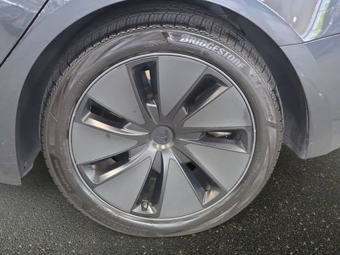 Used 2024 Tesla Model 3 Standard Range RWD image 28