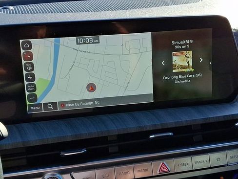 Used 2024 Kia Telluride EX w/ EX Captain's Chair Package image 21