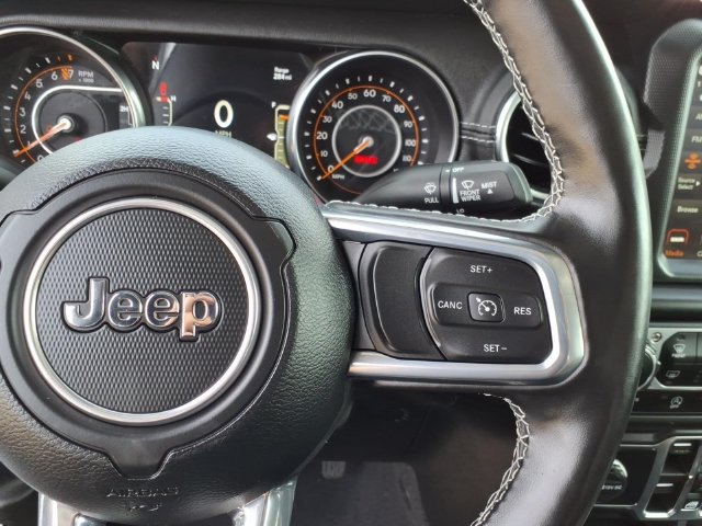 Used 2022 Jeep Gladiator Overland w/ LED Lighting Group AWD/4WD image 9