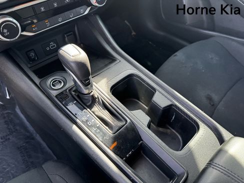 Used 2024 Nissan Sentra S image 23