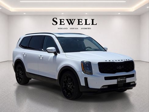 Used 2022 Kia Telluride SX w/ SX Prestige Package AWD/4WD image 6