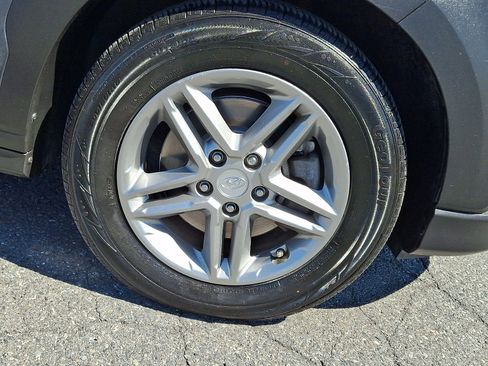 Used 2020 Hyundai Kona SE image 8