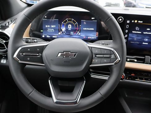 New 2026 Chevrolet Equinox ACTIV image 6