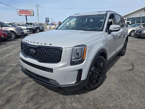 Used 2021 Kia Telluride SX w/ SX Prestige Package AWD/4WD image 3